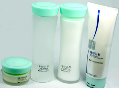 Private label for European and American manufacturers, Chinese luxury beauty care cosmetics manufacturing suppliers, high quality cosmetics and certified ISO 9001 process antiage creams collection, skin care products, body creams for day and night treatment. Chinese cosmetics manufacturing vendors to the USA wholesale suppliers, European distributors, Latin America vendors and business to business skin care companies in the world